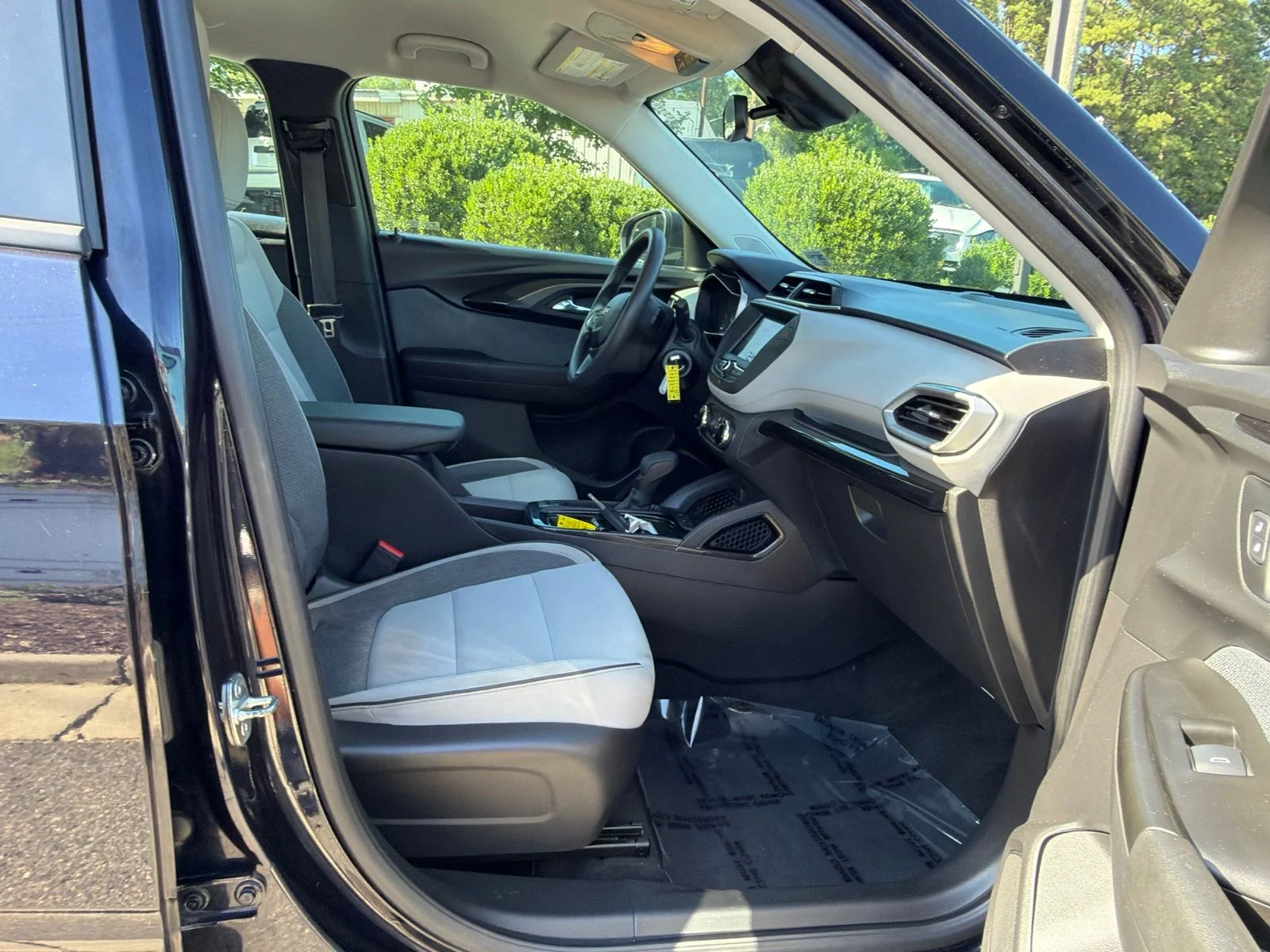 Used 2021 Midnight Blue Metallic Chevrolet LS image 26
