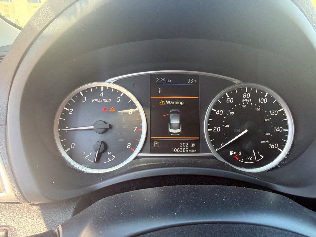 Used 2019 Blue Nissan SR image 10
