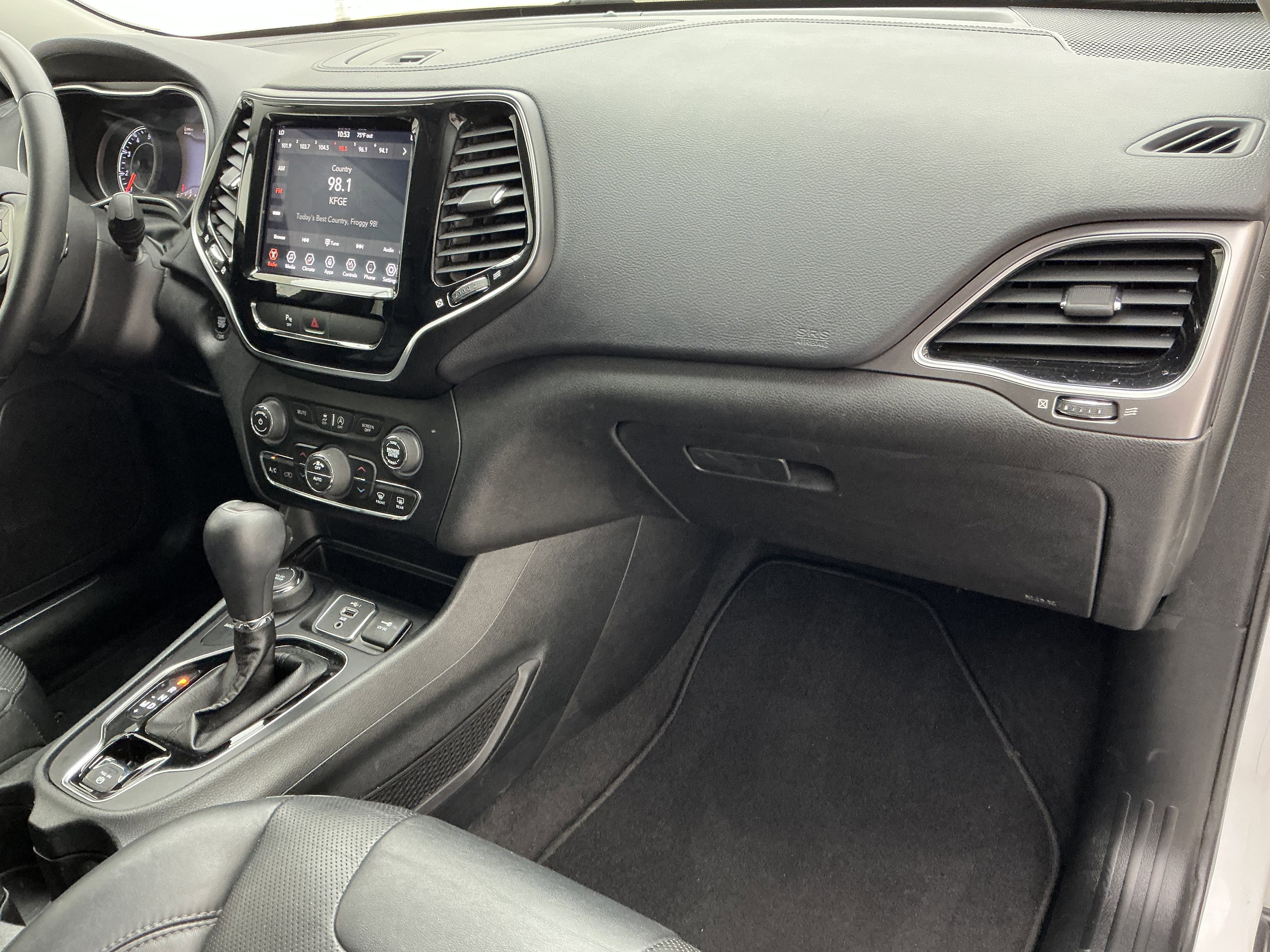 Used 2019 Bright White Clearcoat Jeep Limited image 24