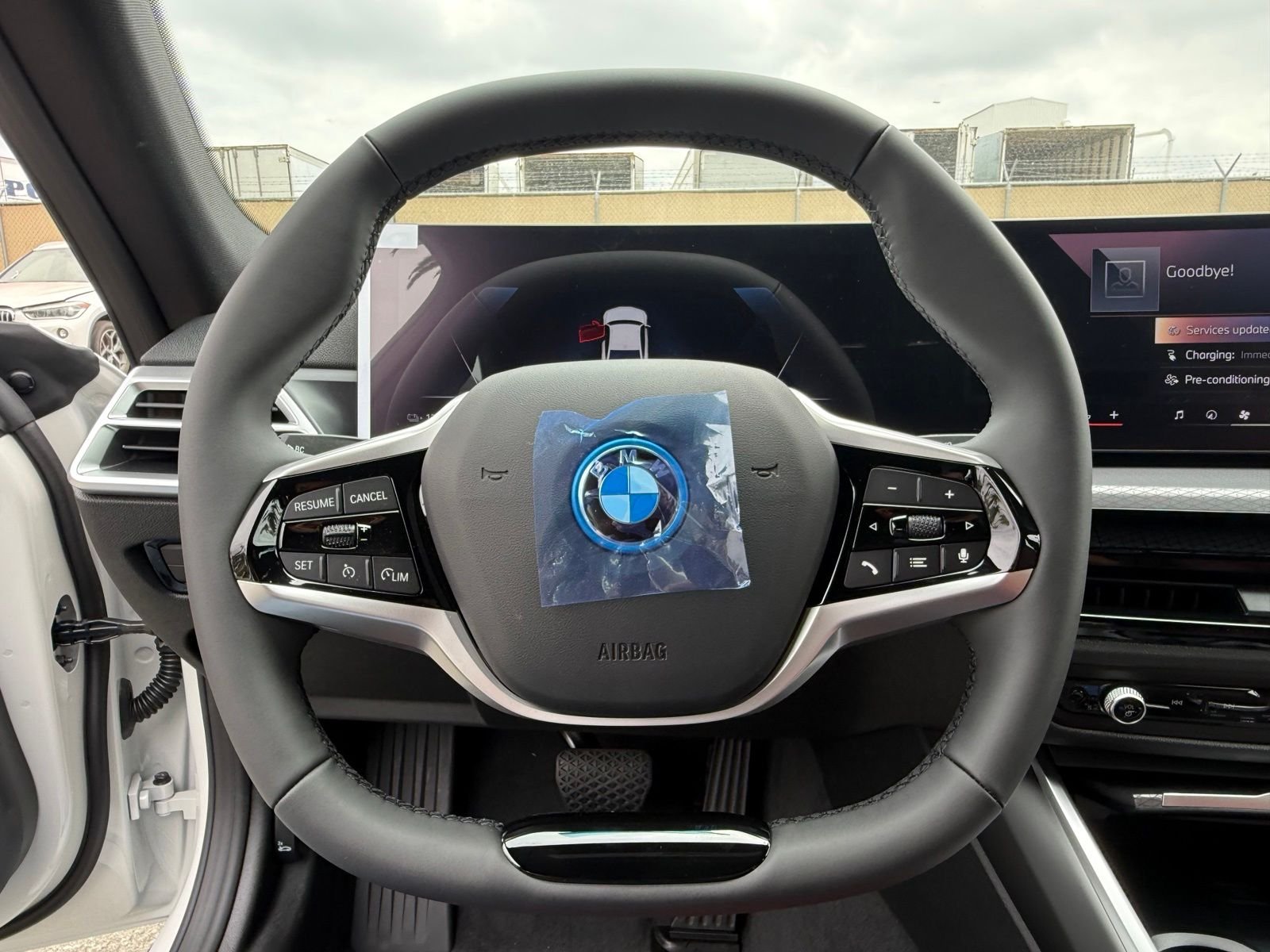 New 2026 Alpine White BMW xDrive40 image 24