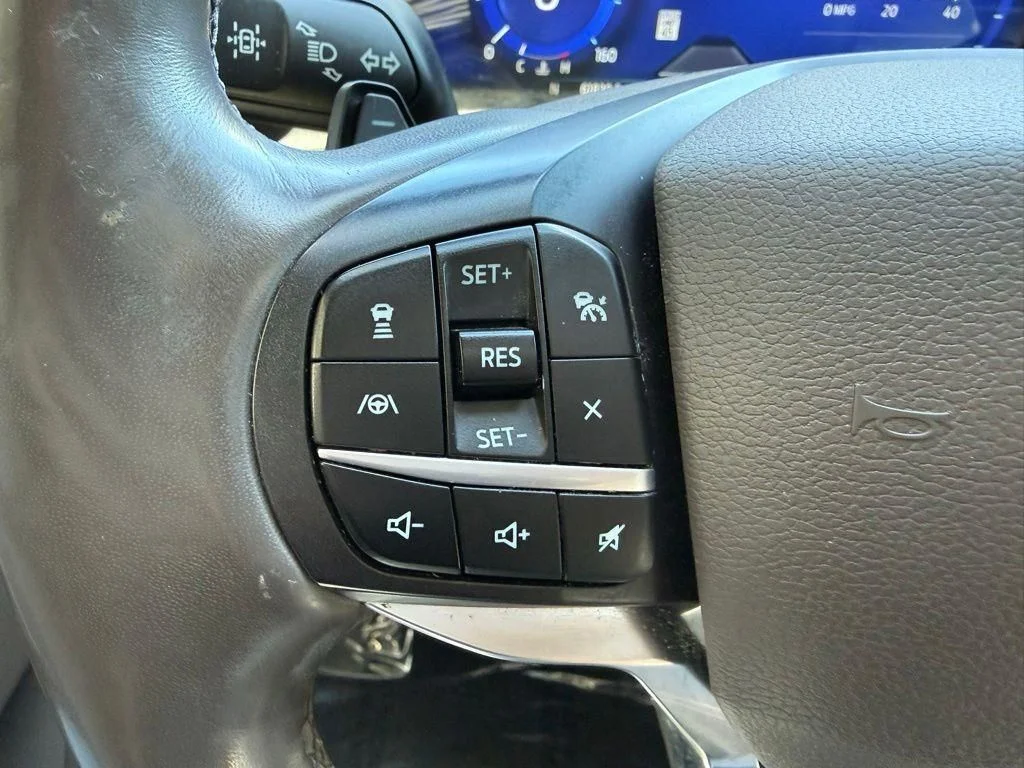 Used 2020 Red Ford Platinum image 18