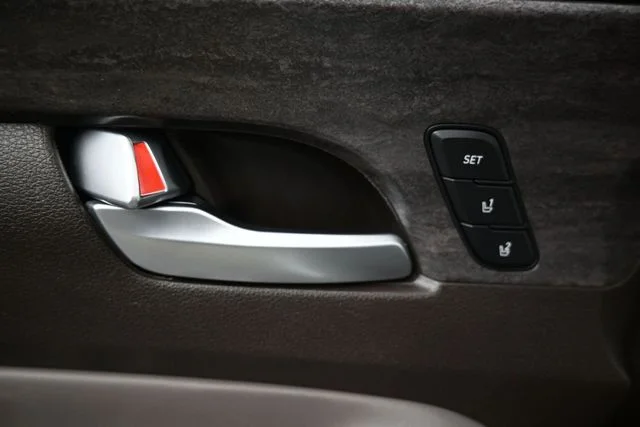 Used 2020 Gray Hyundai Limited image 22