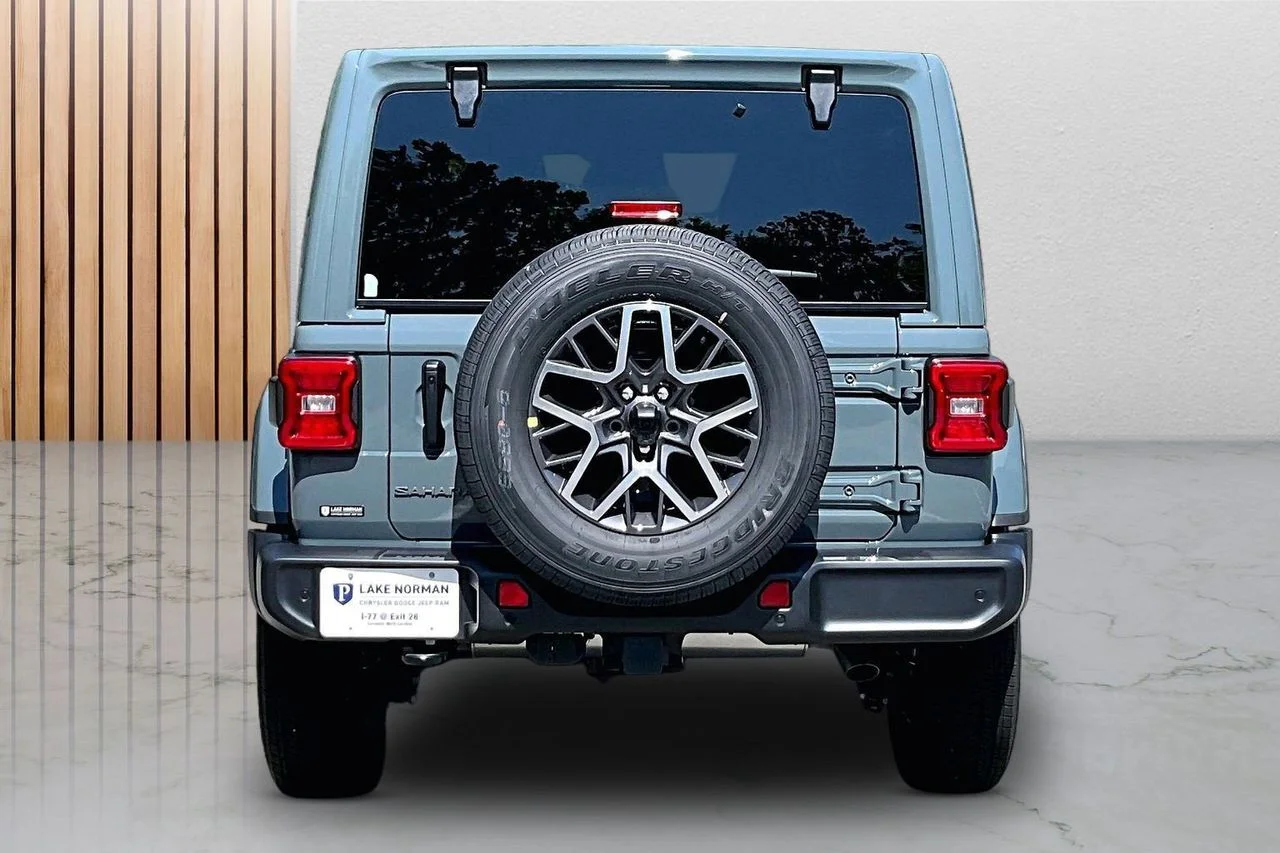 New 2026 Anvil Clear-Coat Exterior Paint Jeep Sahara image 7