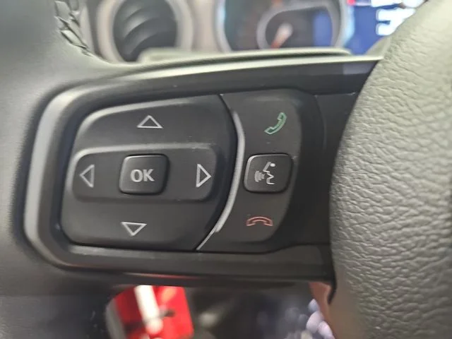 Used 2023 Red Jeep Sport S image 17
