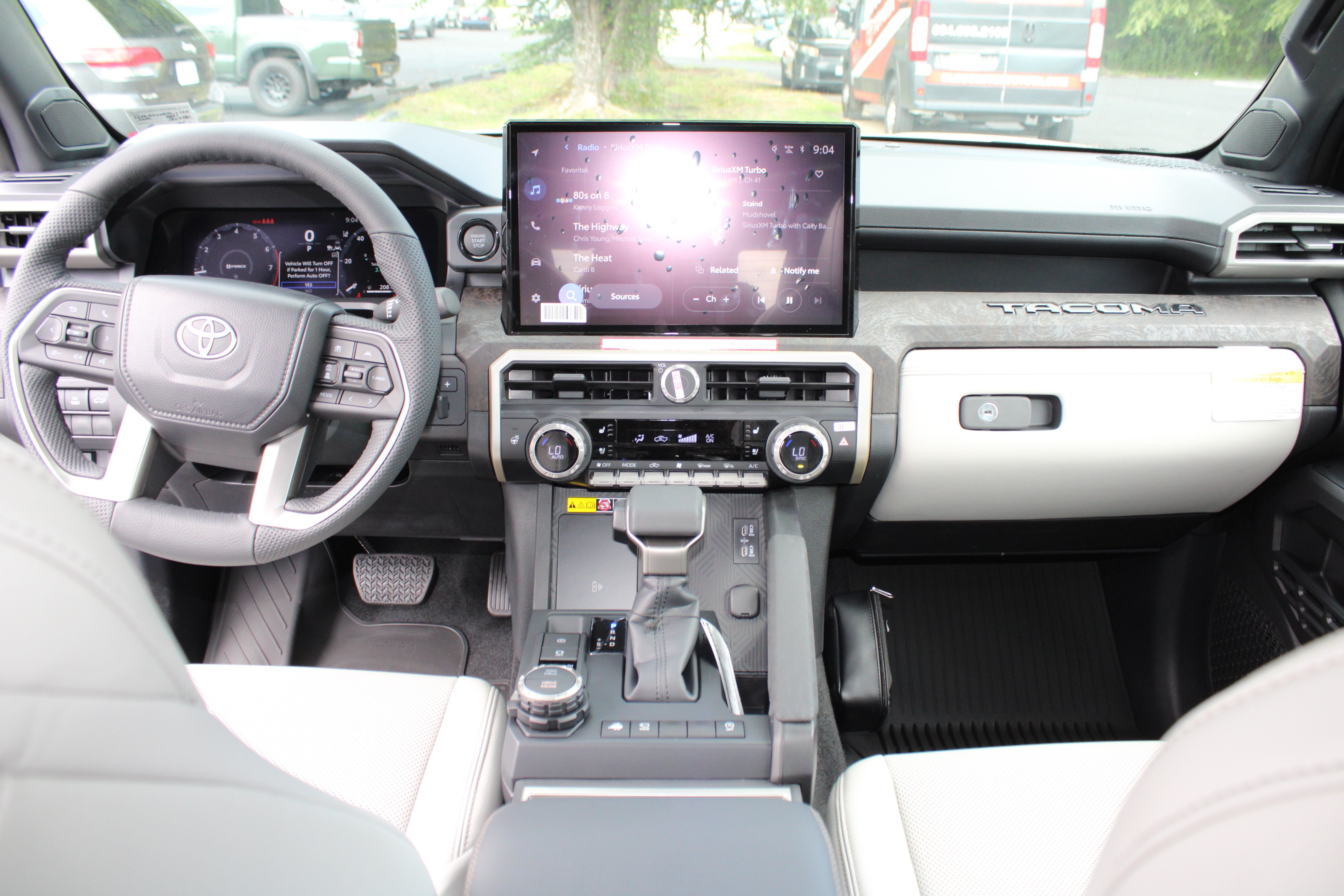 New 2026 Wind Chill Pearl <sup>1</sup> Toyota  Limited image 28