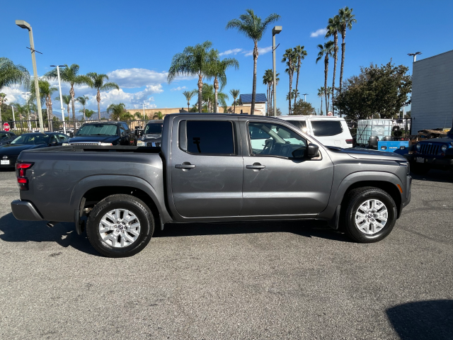 Used 2022 Gray Nissan SV image 12
