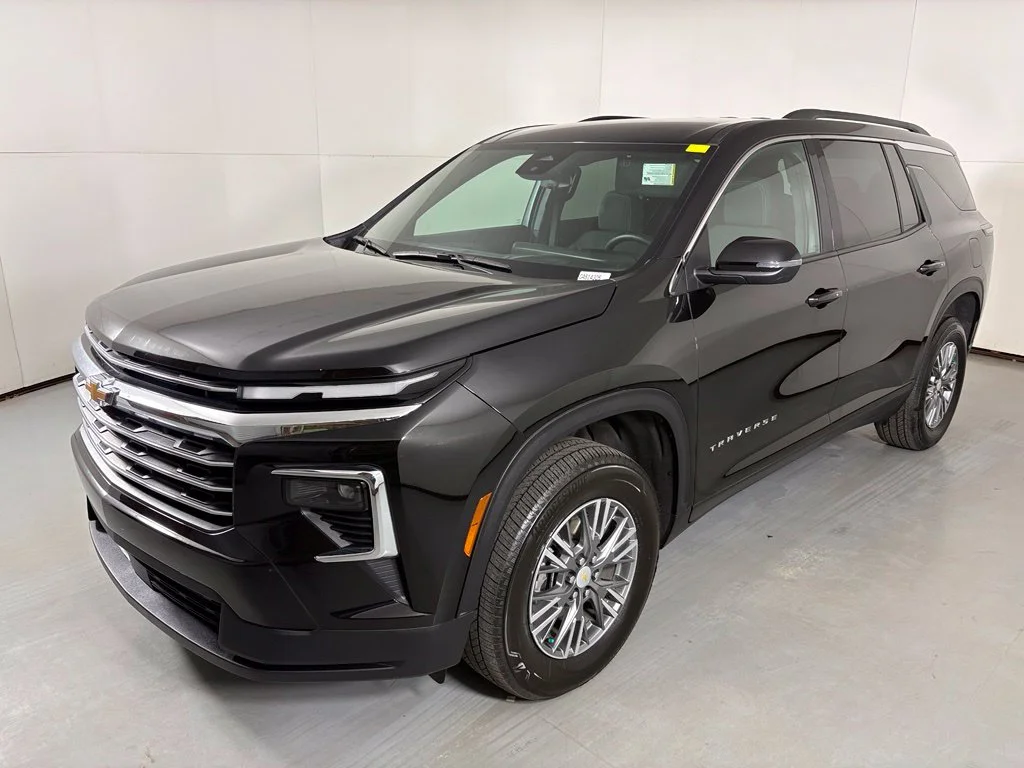 Used 2026 Black Chevrolet LT image 4