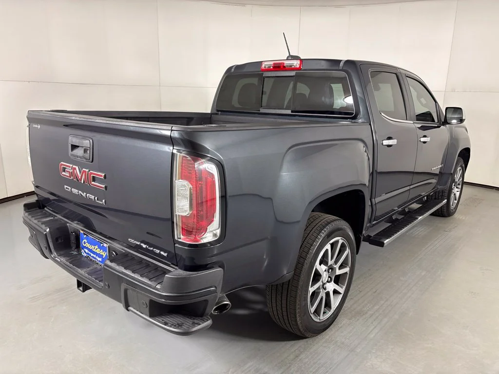 Certified Used 2021 HUNTER METALLIC GMC 4WD Denali image 10