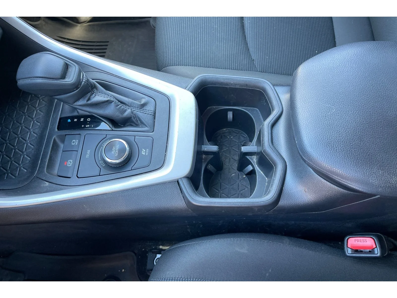 Used 2023 Ice Cap Toyota Hybrid LE image 32