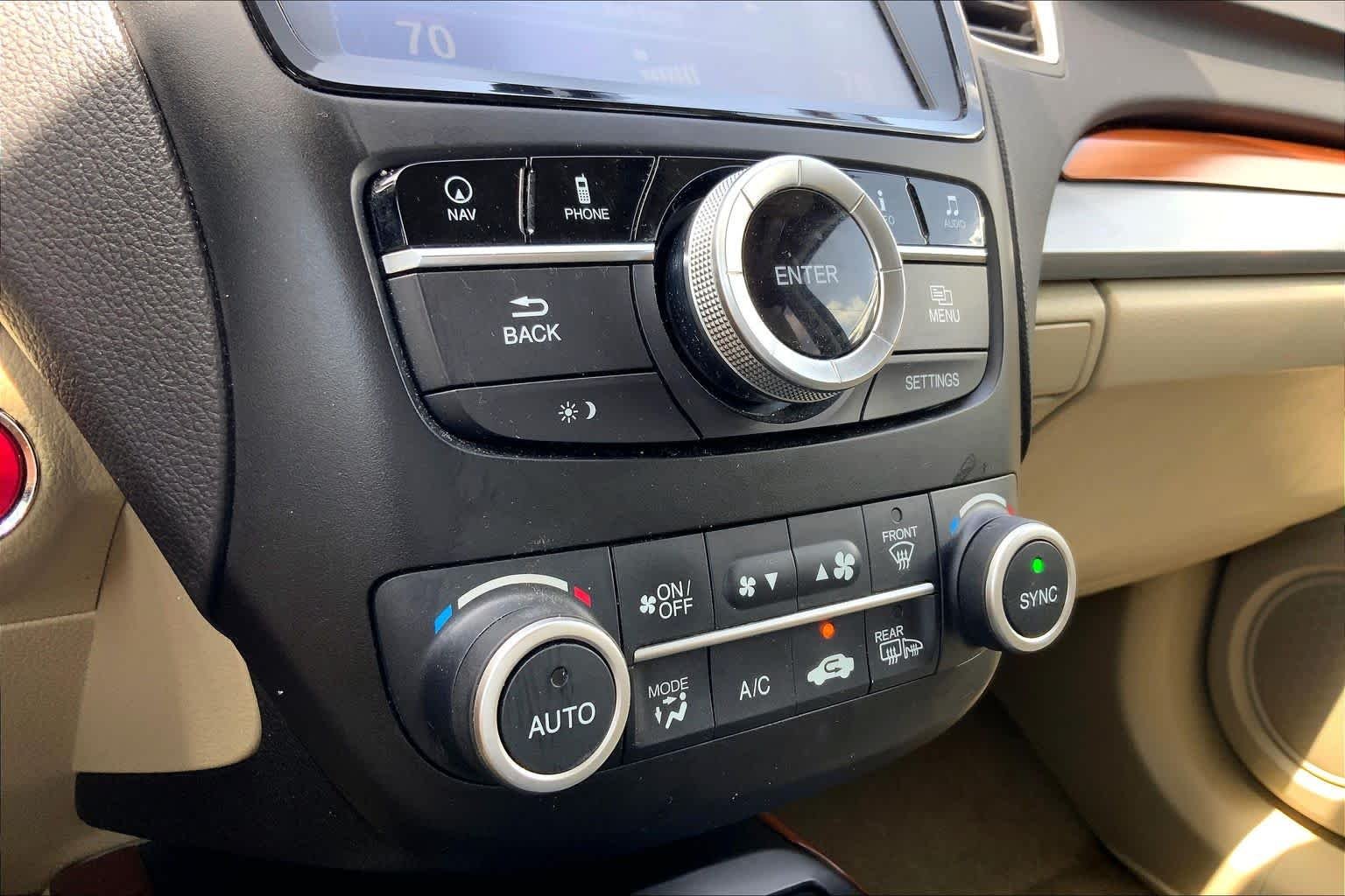 Used 2017 White Diamond Pearl Acura AWD with Technology Package image 32