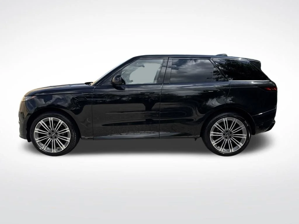 Used 2024 Black Land Rover Dynamic SE image 8