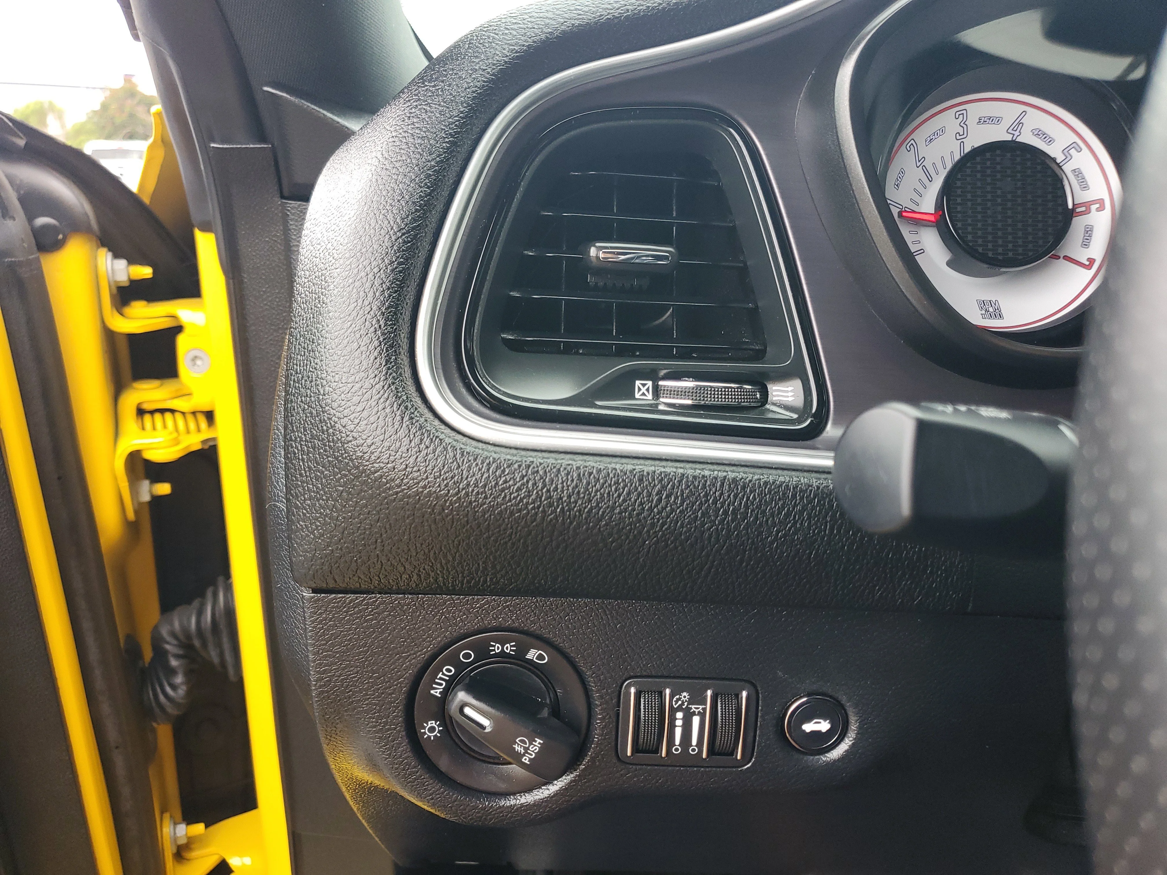 Used 2018 Yellow Dodge R/T image 23
