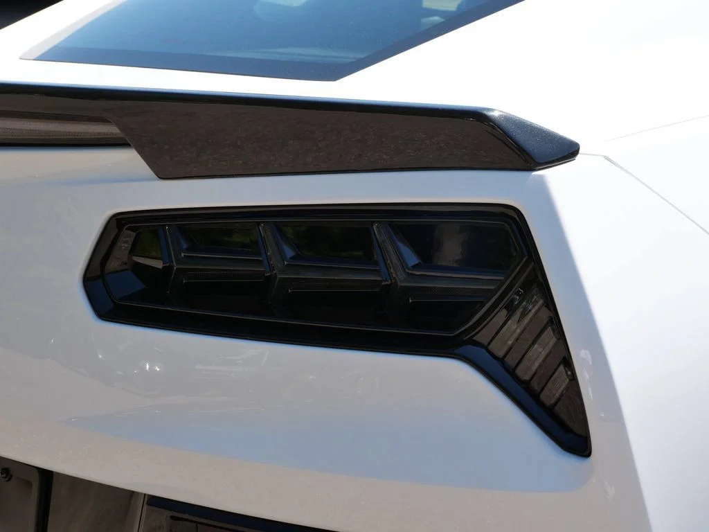 Used 2014 White Chevrolet Base image 8