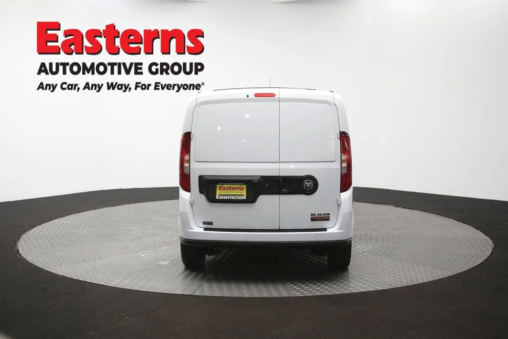 Used 2022 White Ram Base image 34