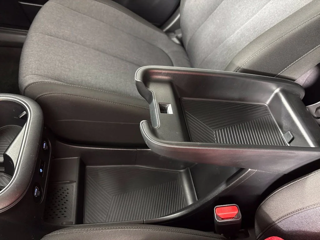 Used 2024 Gray Hyundai SEL image 41