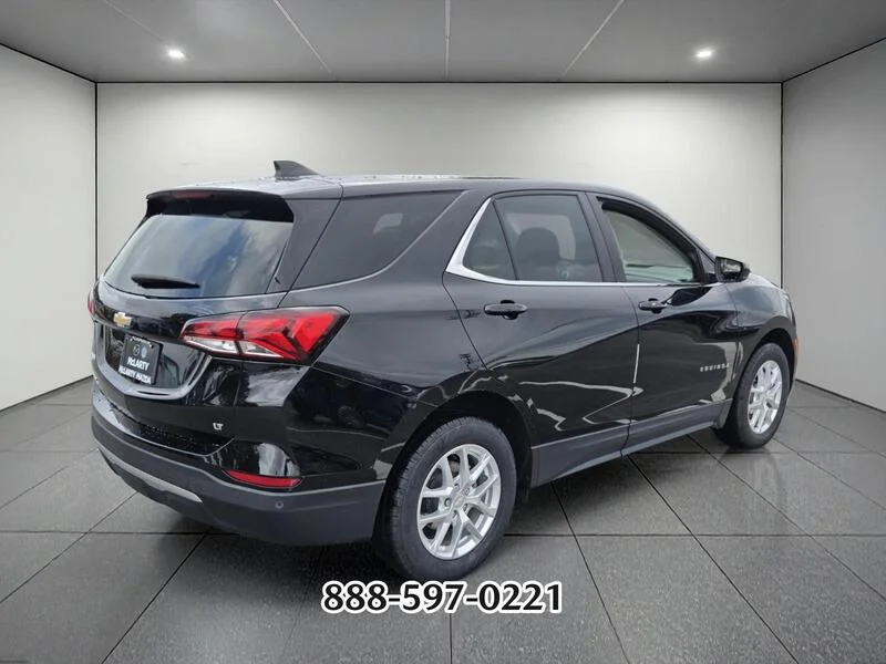 Used 2022 Black Metallic CHEVROLET LT image 5