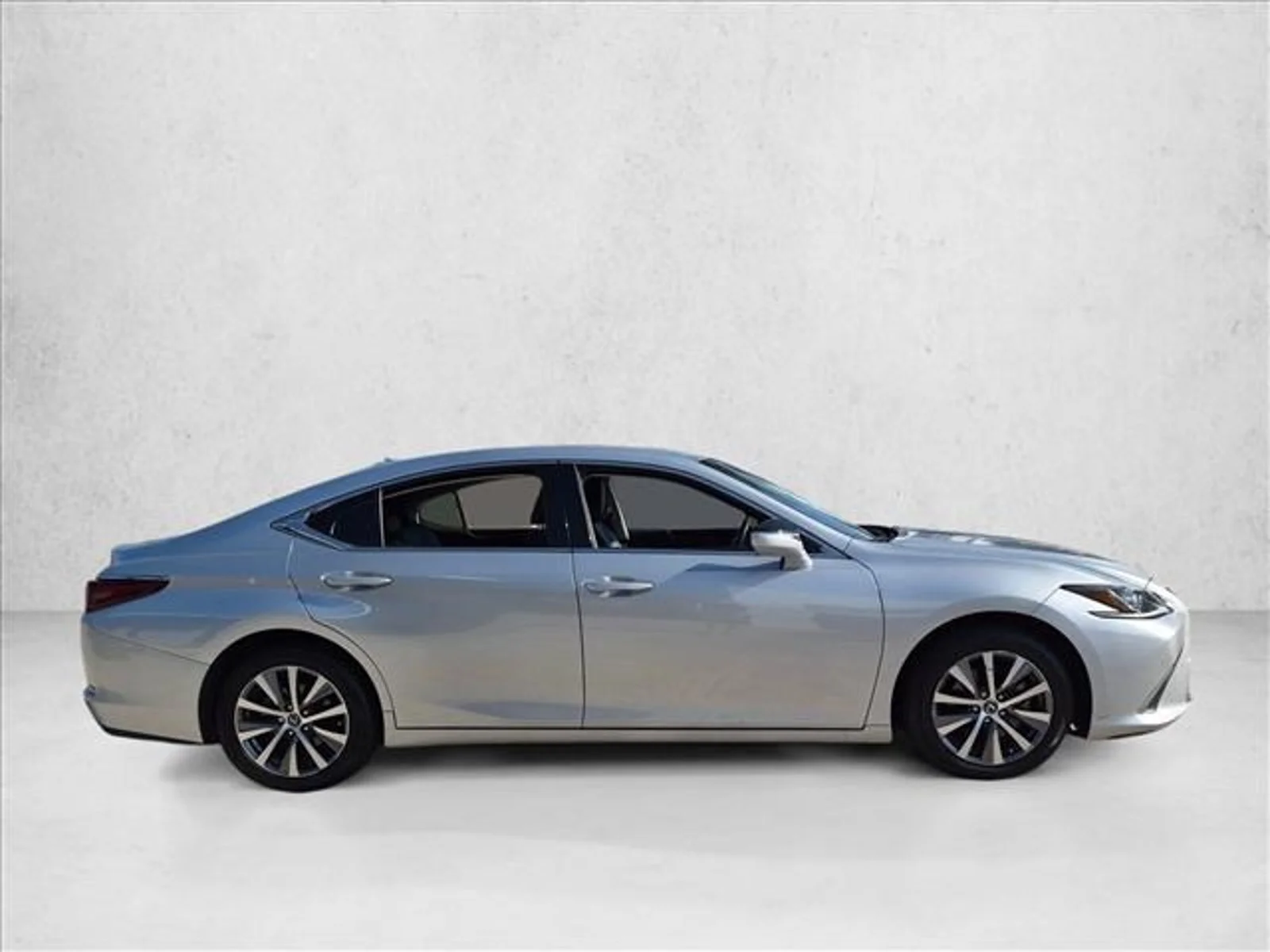 Used 2019 Atomic Silver Lexus ES 350 image 4