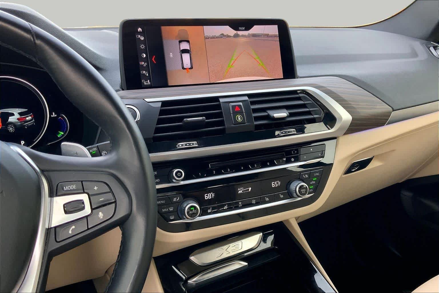 Used 2019 Alpine White BMW sDrive30i image 7