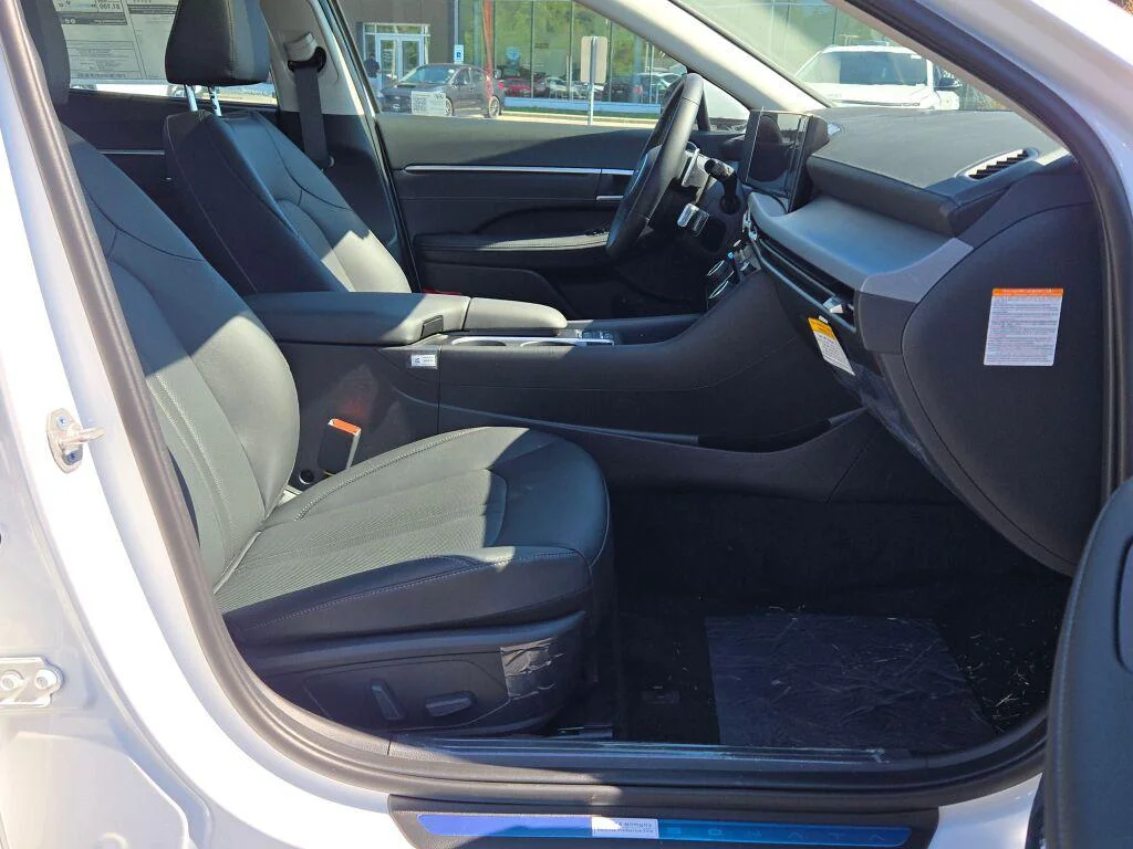 2025 Hyundai Sonata Hybrid Limited - Photo 7