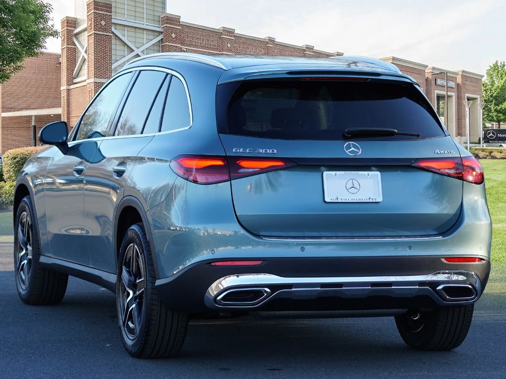 Used 2026 Verde Silver Metallic Mercedes-Benz GLC 300 image 7