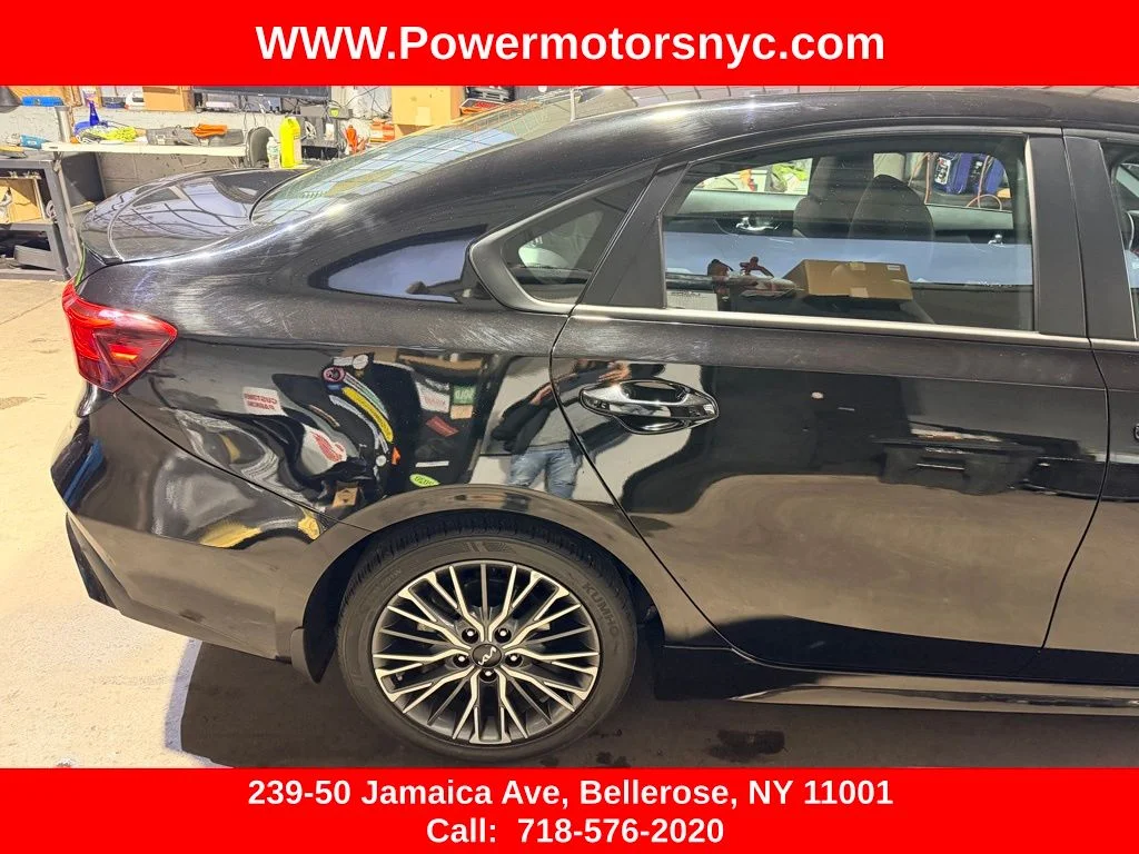 Used 2023 Black Kia GT-Line image 9
