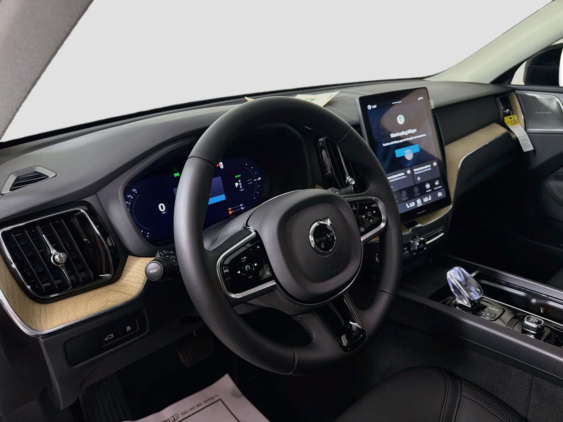 New 2026 Vapour Grey Volvo Plus image 9