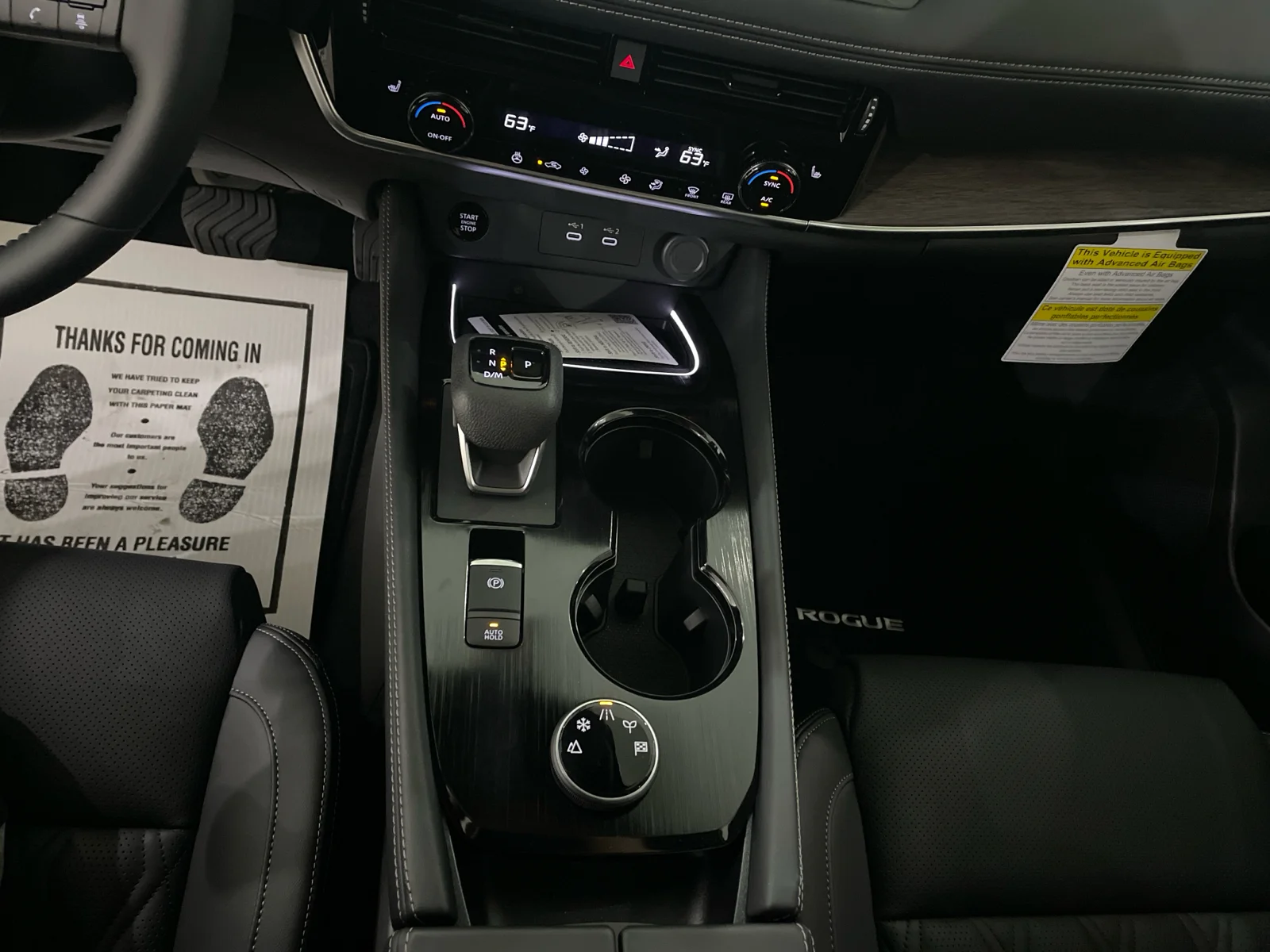 New 2026 Everest White Pearl/Super Black Nissan Platinum image 18