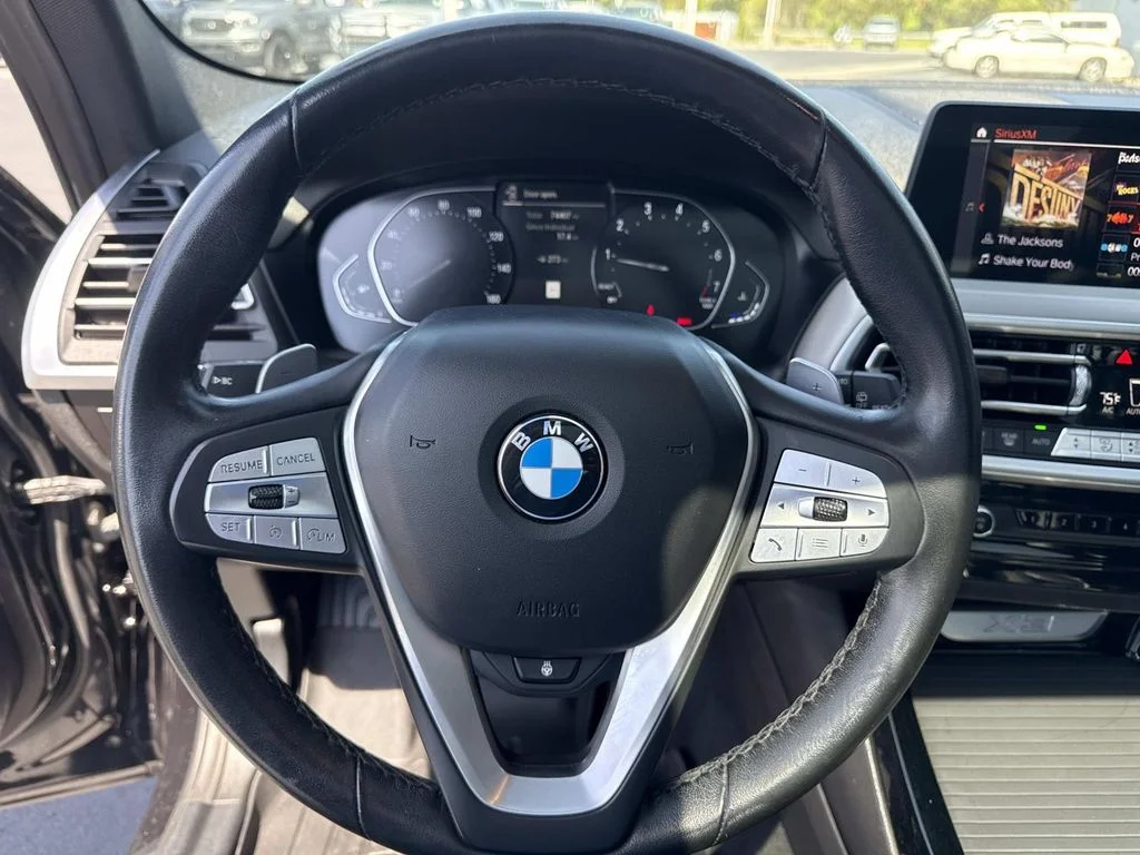 Used 2022 Black BMW sDrive30i image 14