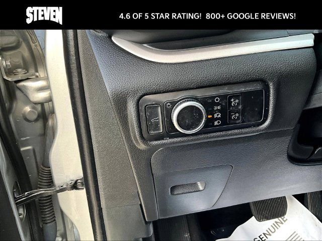 Used 2023 Silver Ford XLT image 25