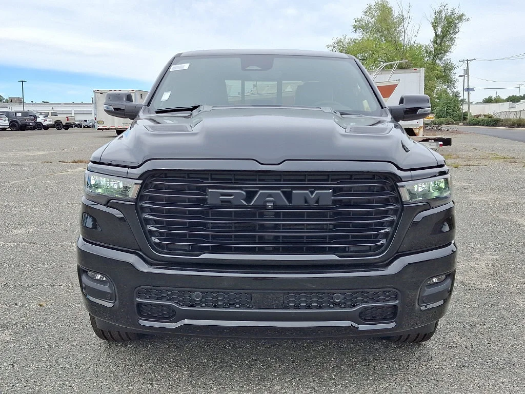 New 2027 Diamond Black Crystal Pearl-Coat Exterior Paint RAM Laramie image 2