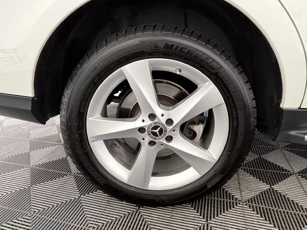 Used 2017 Polar White Mercedes-Benz GLE 350 image 16