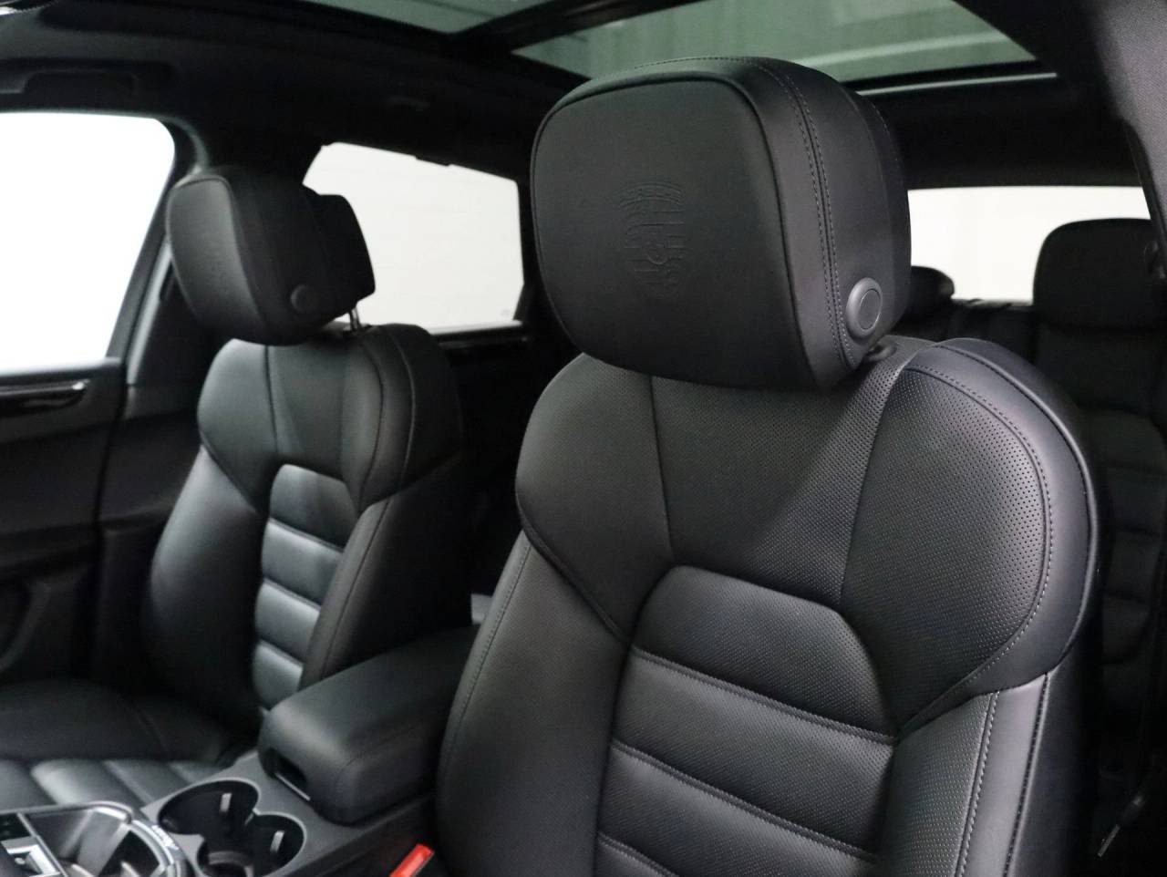 2026 Porsche Macan Base - Photo 19