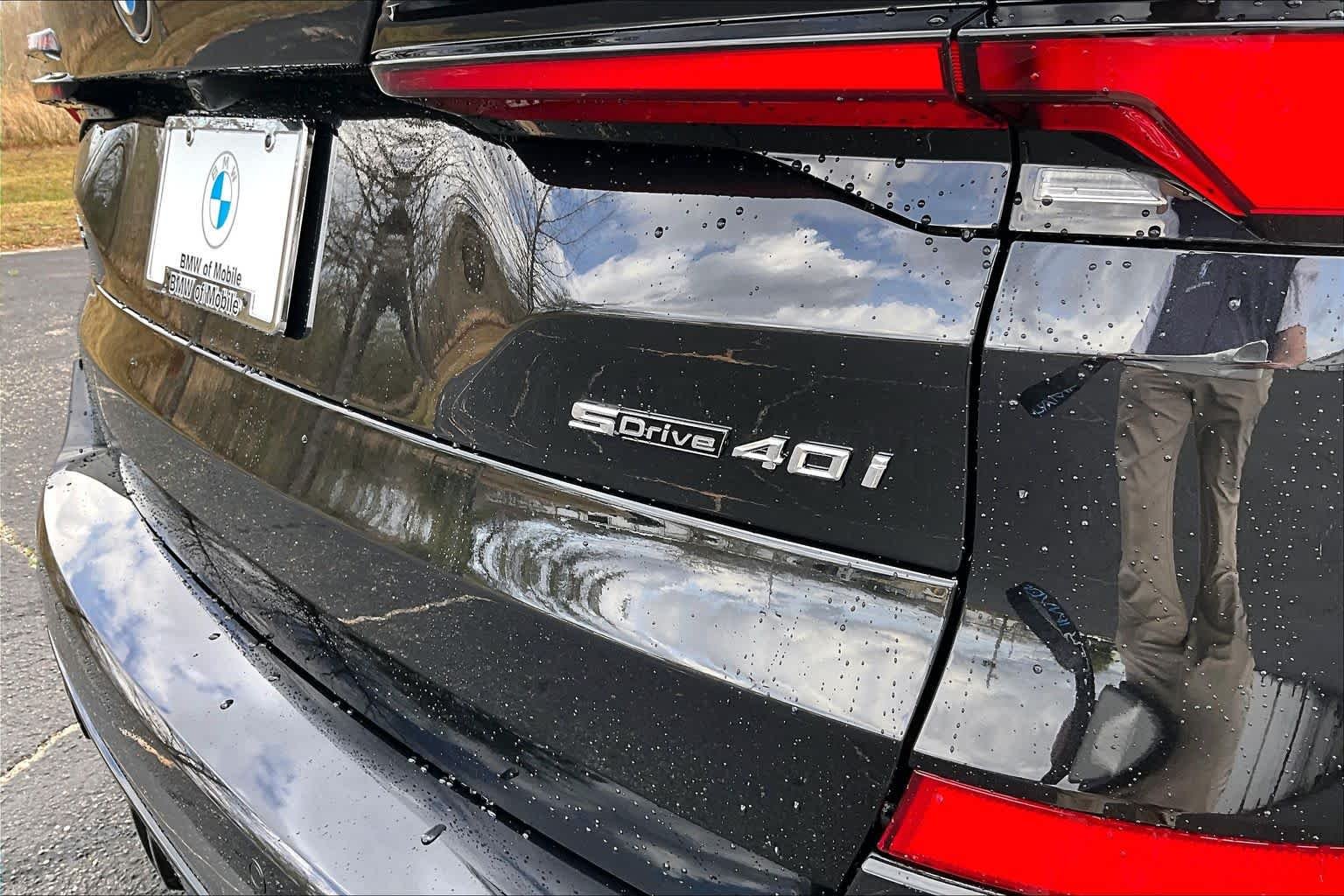 New 2026 Black Sapphire Metallic BMW sDrive40i image 16