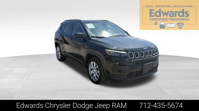 2023 Jeep Compass Latitude Lux 4X4's photo