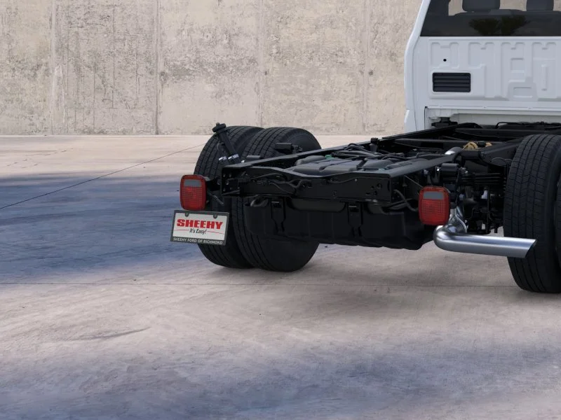 New 2026 Oxford White Ford F-350® XL image 21