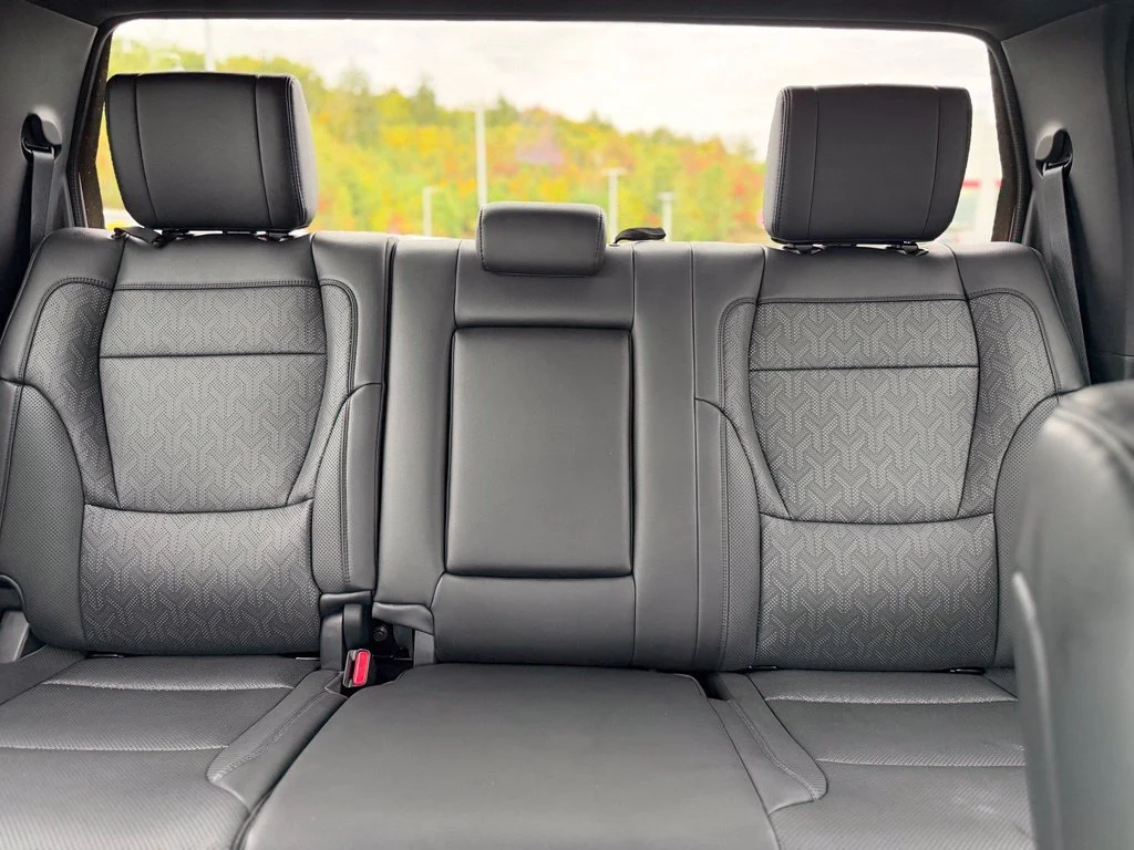Used 2025 Silver Toyota SR5 image 27
