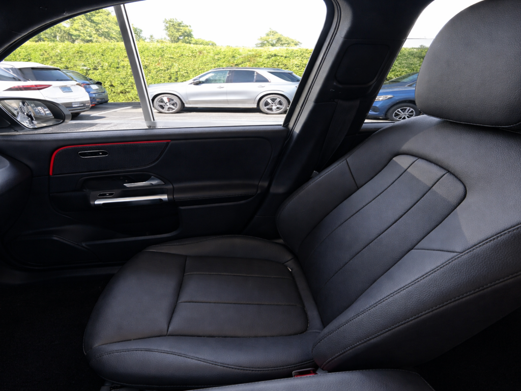 Used 2022 Mountain Gray Metallic Mercedes-Benz GLB 250 image 69