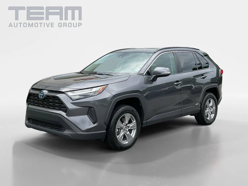 Used 2024 Gray Toyota XLE image 3