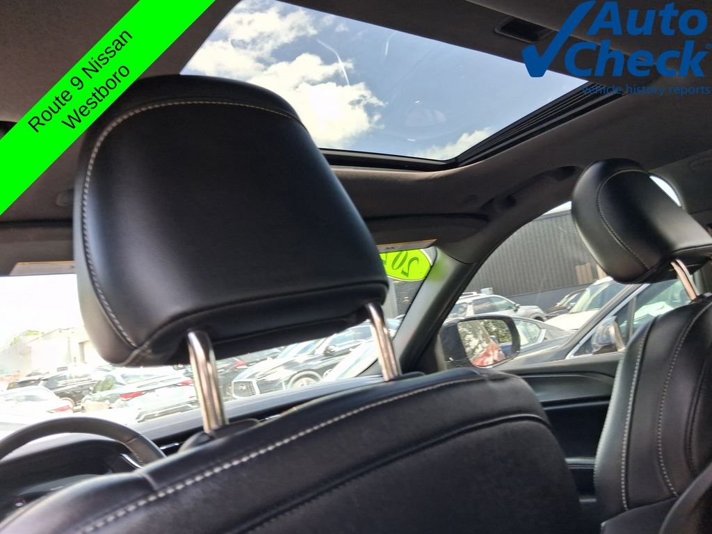 Used 2023 Red Jeep Altitude X image 15