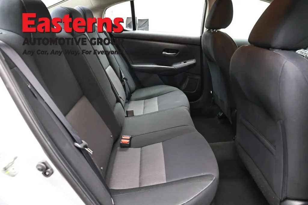 Used 2022 Silver Nissan SV image 22