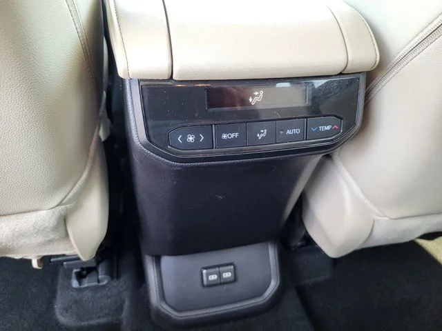Used 2024 Silver Toyota XLE image 17