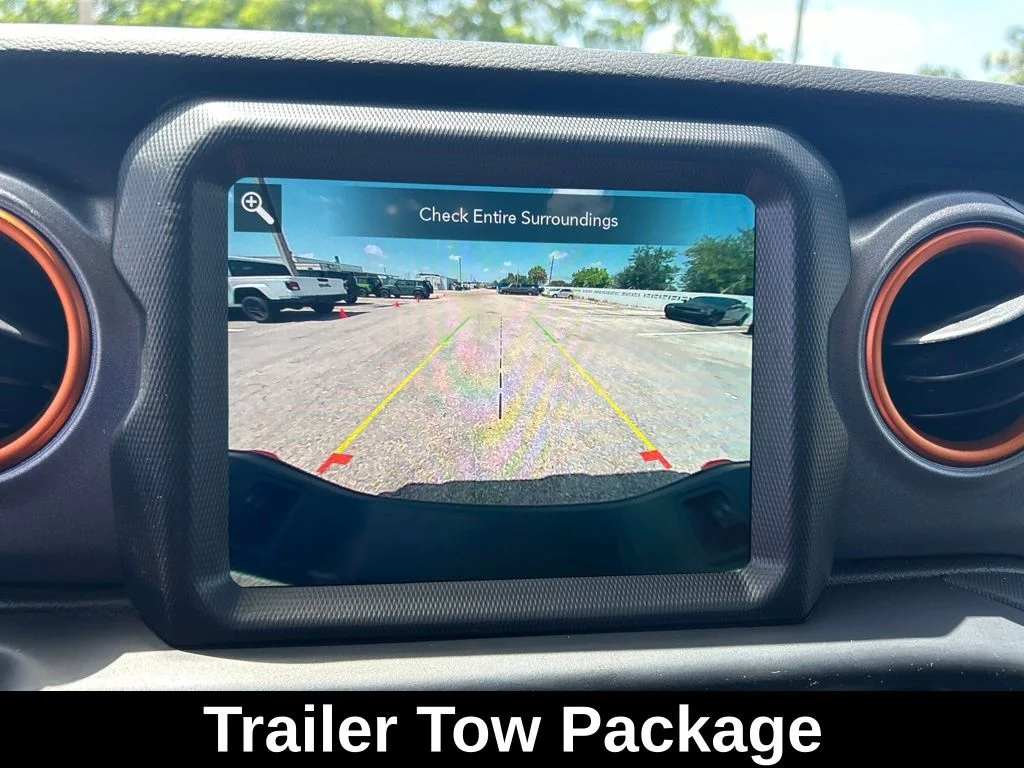 Used 2022 Gray Jeep Mojave image 17