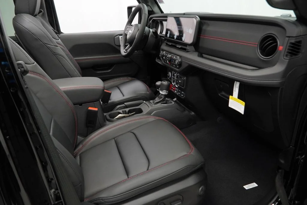 New 2026 Black Clear-Coat Exterior Paint Jeep Rubicon image 35