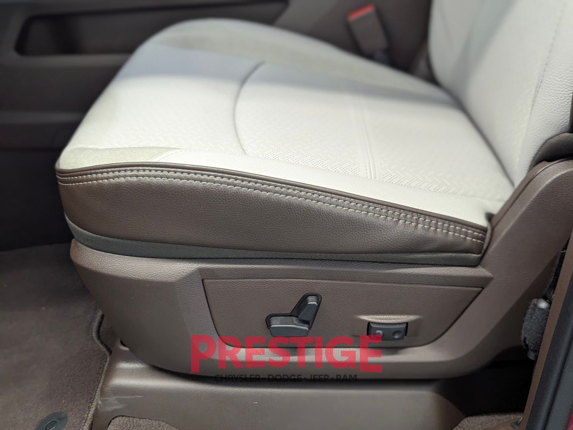2026 RAM 2500 Laramie - Photo 25