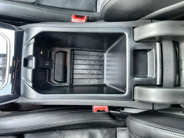 Used 2022 Red BMW M image 23