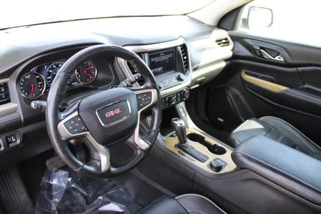 Used 2017 Silver GMC Denali image 2