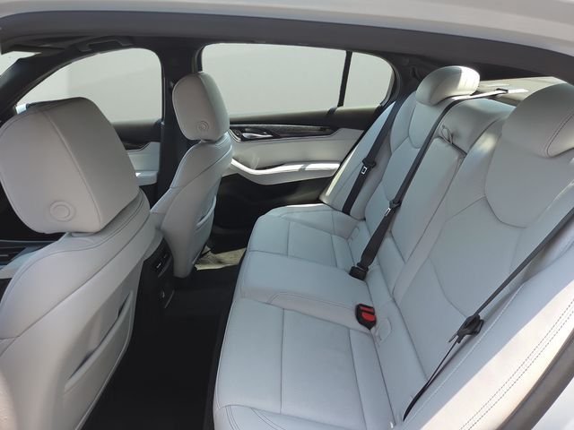 Used 2022 Diamond Cadillac Premium Luxury image 35