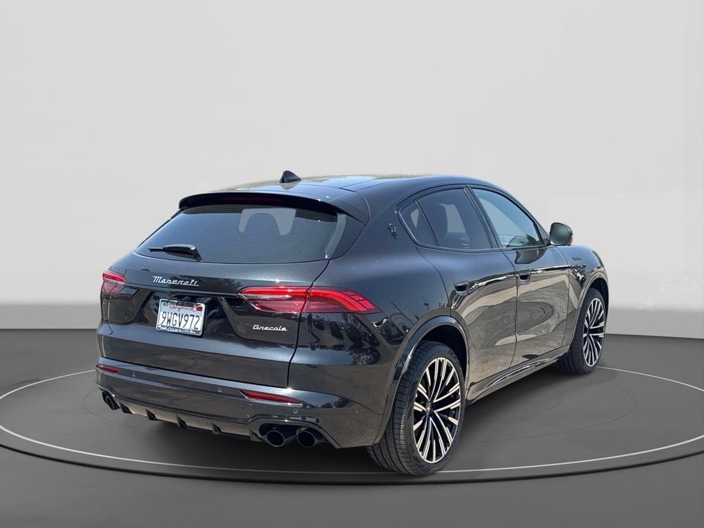 Used 2025  Maserati Modena image 5