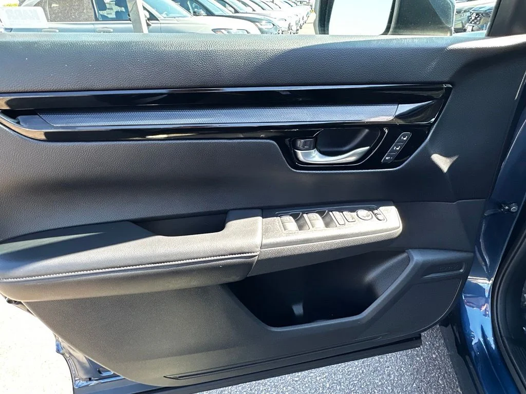 Used 2023  Honda EX-L image 24