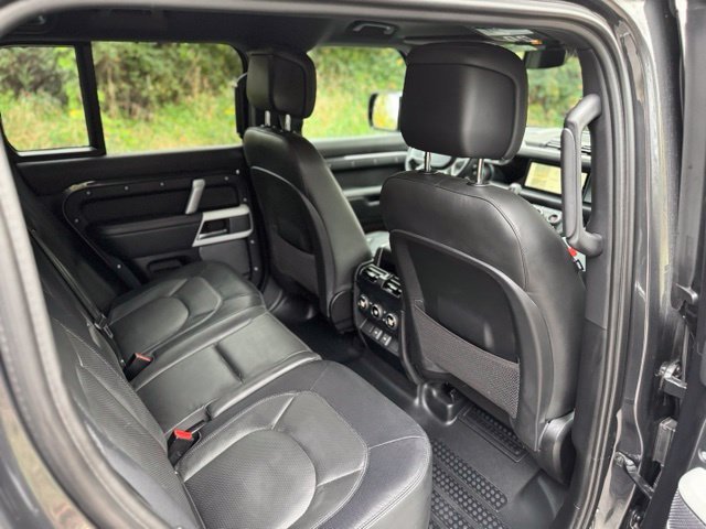 Used 2024 Carpathian Gray Premium Metallic Land Rover X-Dynamic SE image 16